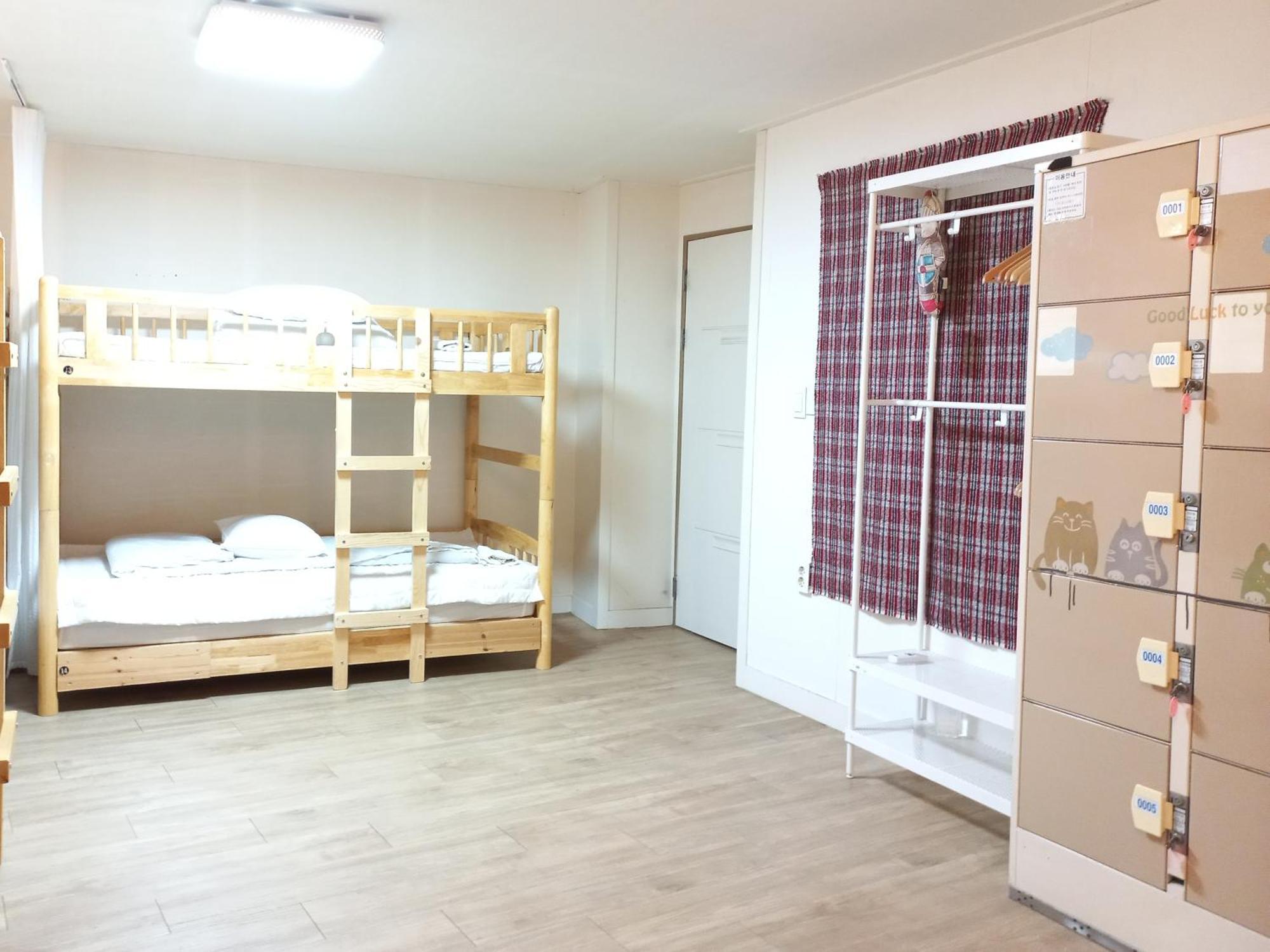 Pohang Youngildae Guesthouse Oda fotoğraf