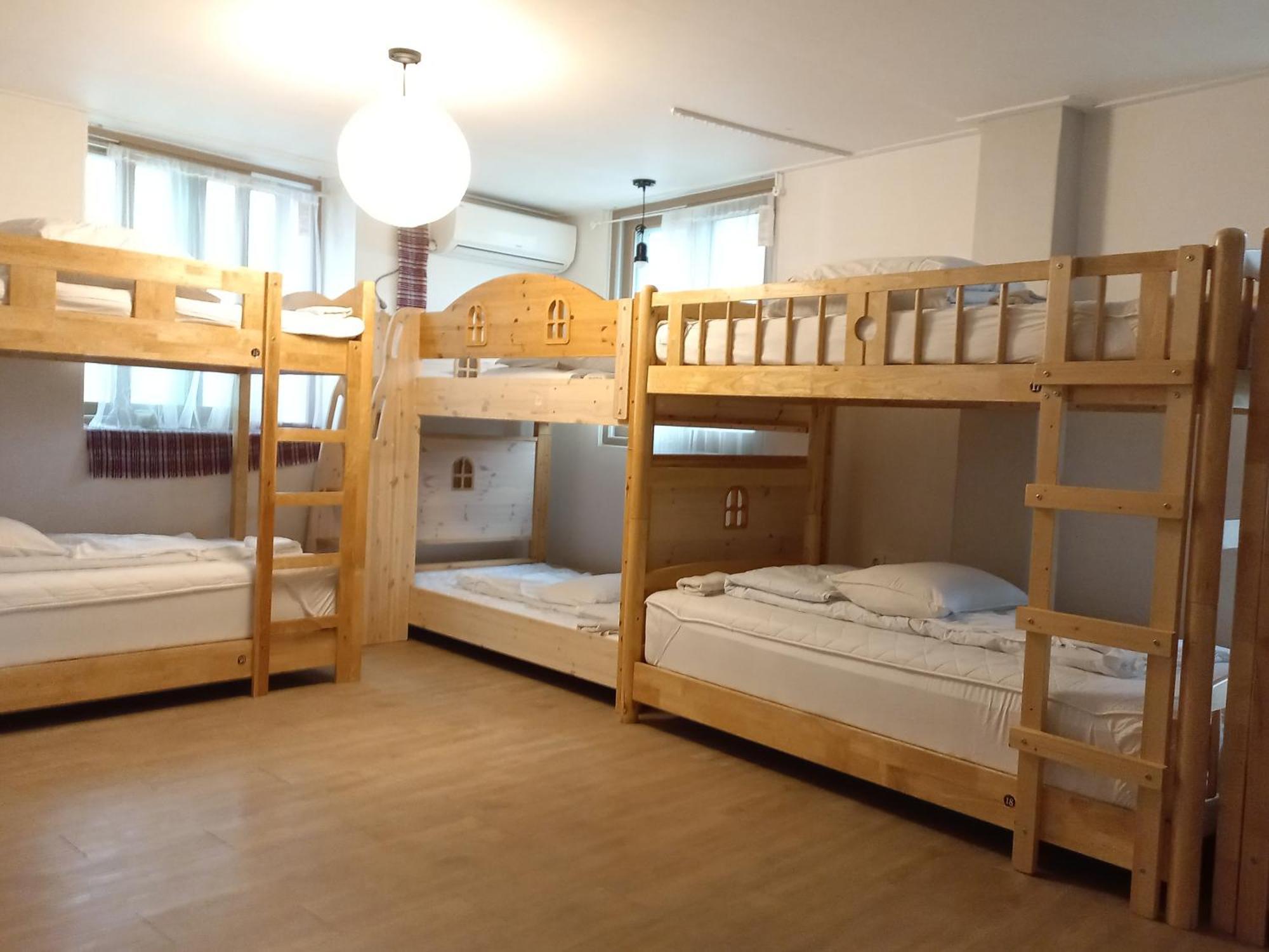 Pohang Youngildae Guesthouse Oda fotoğraf